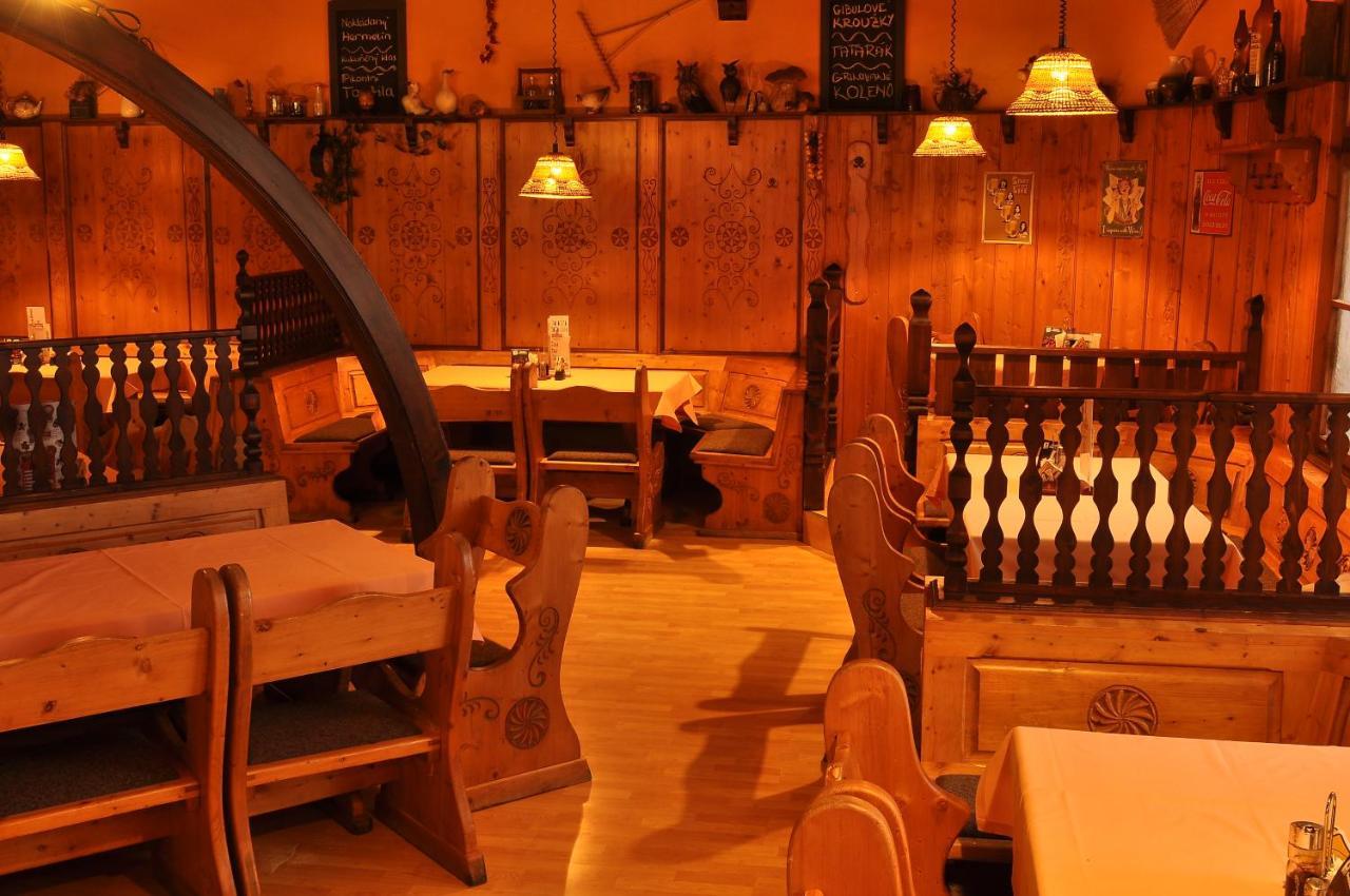 Hotel Praded Rýmařov Zewnętrze zdjęcie